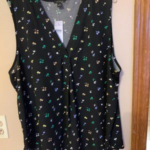 elegant Ann Taylor petite blousy flowered print sleeveless top